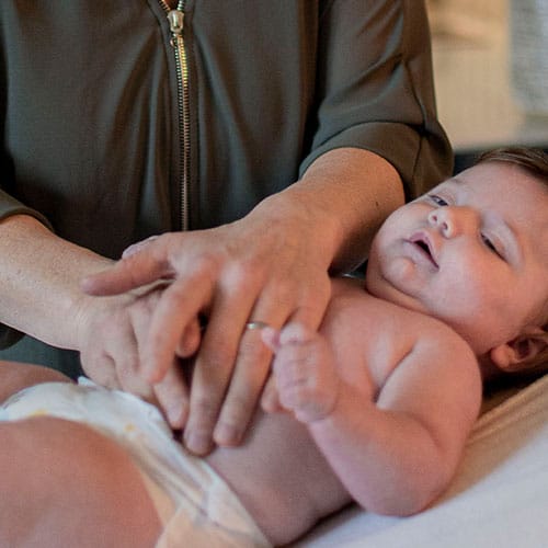 Detail behandeling baby door osteopaat